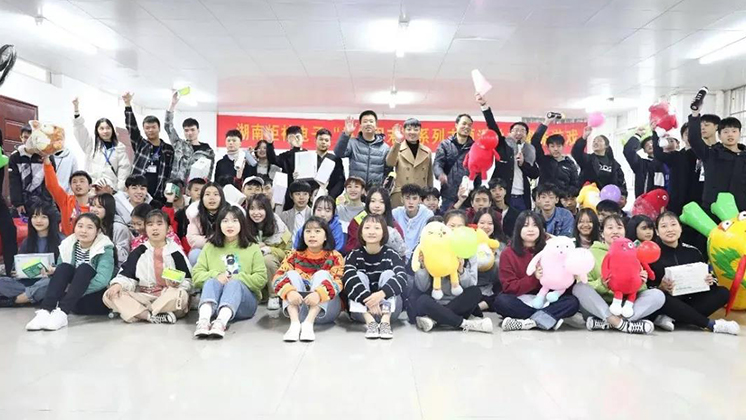 漲！漲！漲！炬神電子漲工資啦……