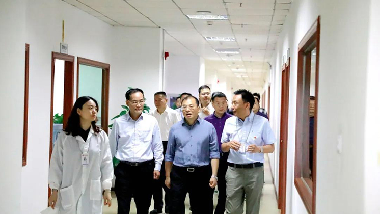 市委常委、市委組織部部長(zhǎng)江波走訪炬神電子