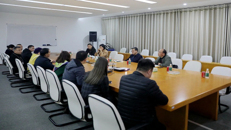 郴州高新區(qū)黨工委副書記、管委會(huì)主任李黎明蒞臨炬神電子調(diào)研